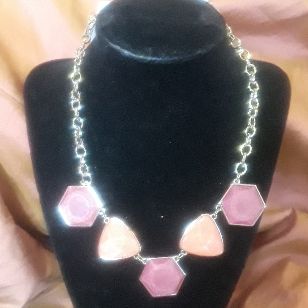 * Color Adjustable Necklace Chunky Coral Pink gold
